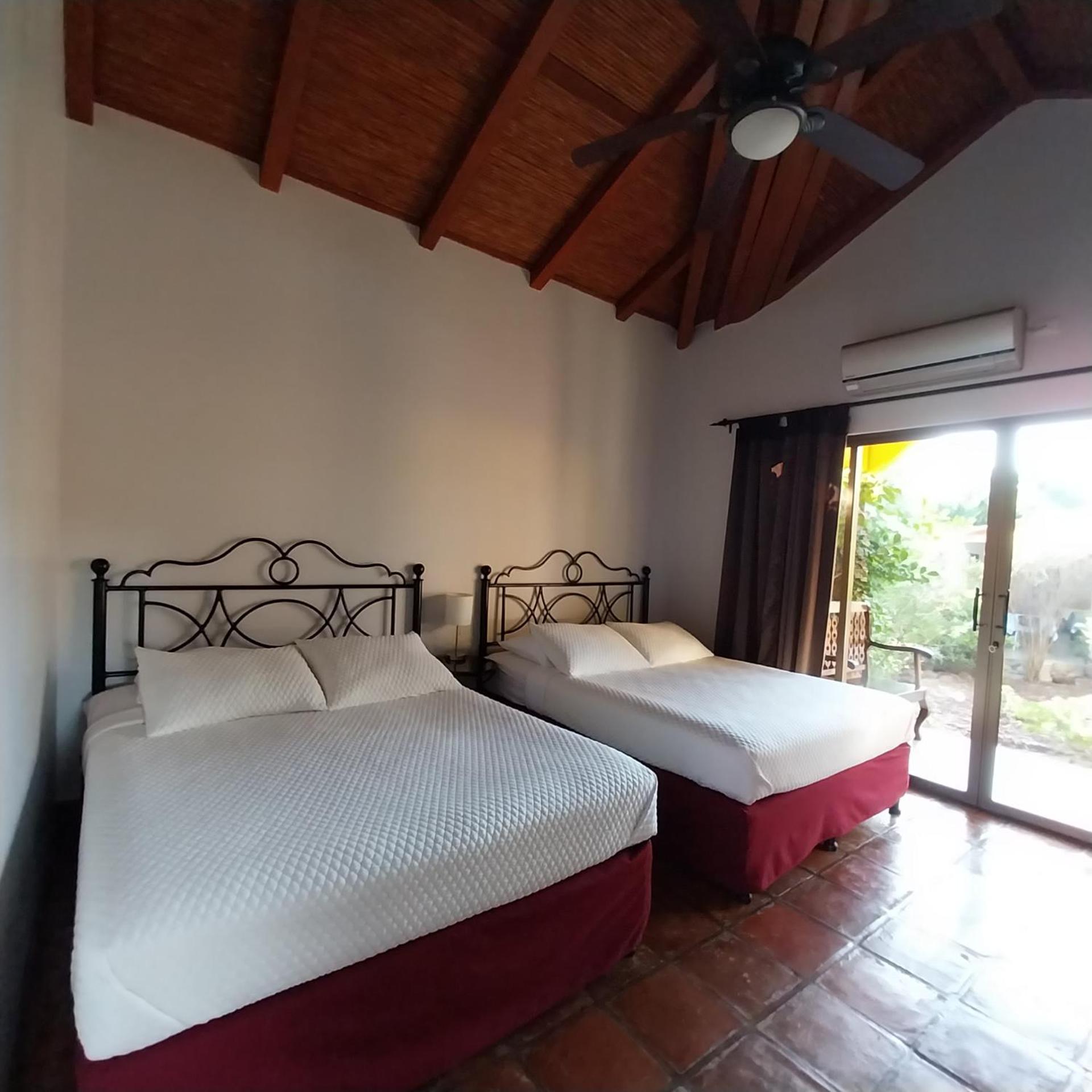 Hotel Jardin Garden De Granada Nicaragua Room photo